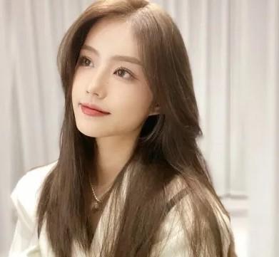 假發(fā)八字劉海佩戴指南 青木信息解析，輕松打造自然減齡造型